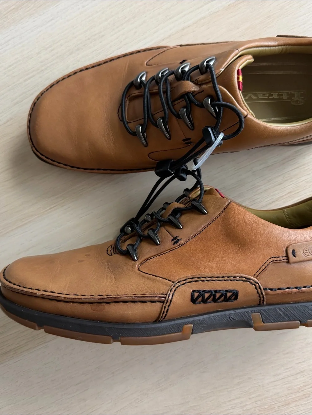 I.Travel Men's Leather Moc Toe Casual Shoes Size 9 (42 EUR) Tan Bungee Lace